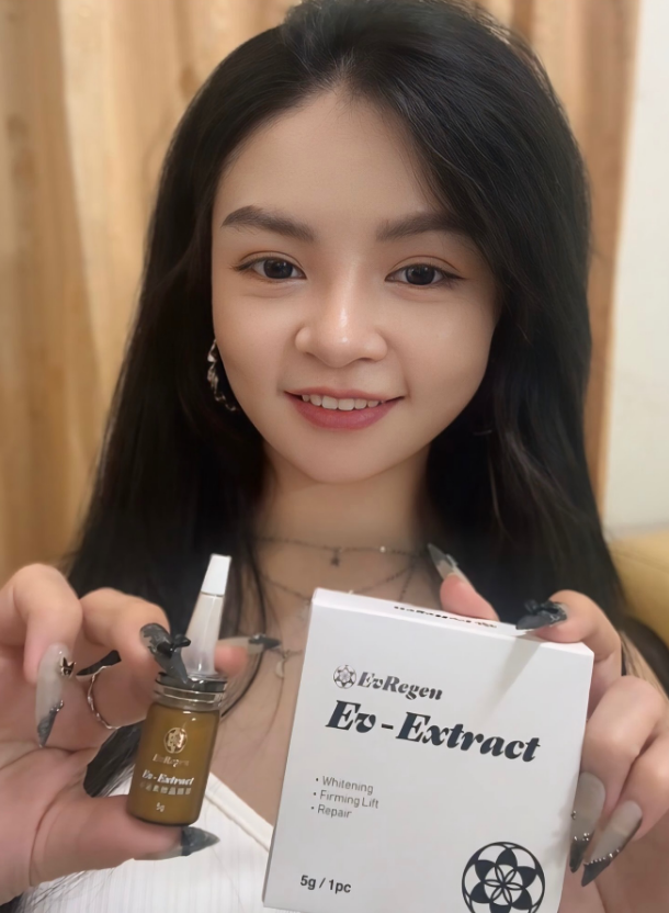 睿睿x萱萱 用了幾天就覺得臉整個回到「透亮+彈彈」的感覺 睿睿x萱萱 用了幾天就覺得臉整個回到「透亮+彈彈」的感覺